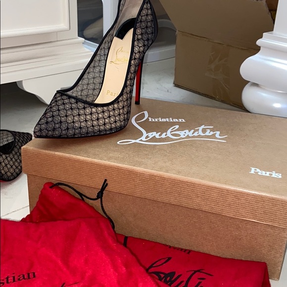 Authentic LIKE NEW Christian Louboutin Pumps - Picture 4 of 7